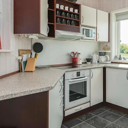 Vakantiehuis Three-bedroom Holiday In Hemmet 75 *