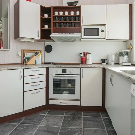Three-bedroom Holiday In Hemmet 75 *