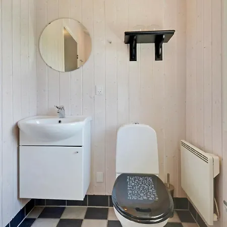 Vakantiehuis Three-bedroom Holiday In Hemmet 75 Falen