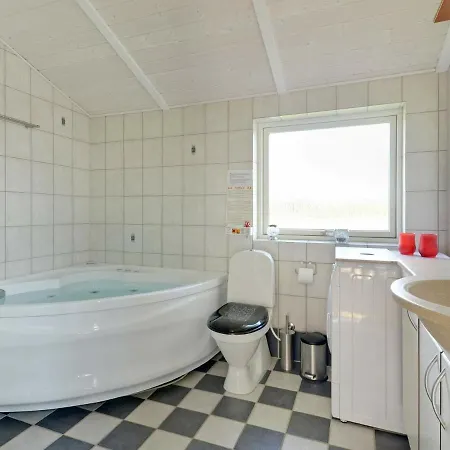 Vakantiehuis Three-bedroom Holiday In Hemmet 75